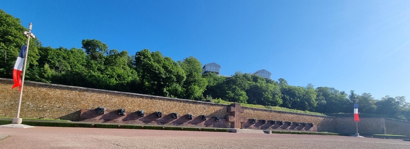 Entrée du Mont‑Valérien, lieu de mémoire national, 2026.
